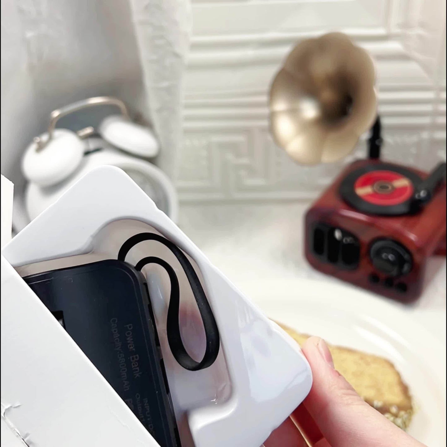 Aikeing Capsule Mini Mobile Charger, 5000/5800mAh Mobile Power, 22.5 Watt Fast Charging, Dual Port, Comes With Type-C Port For 15/15 Pro Max/14/13/12/11/Android Mobile Phone Digital Accessories And More.