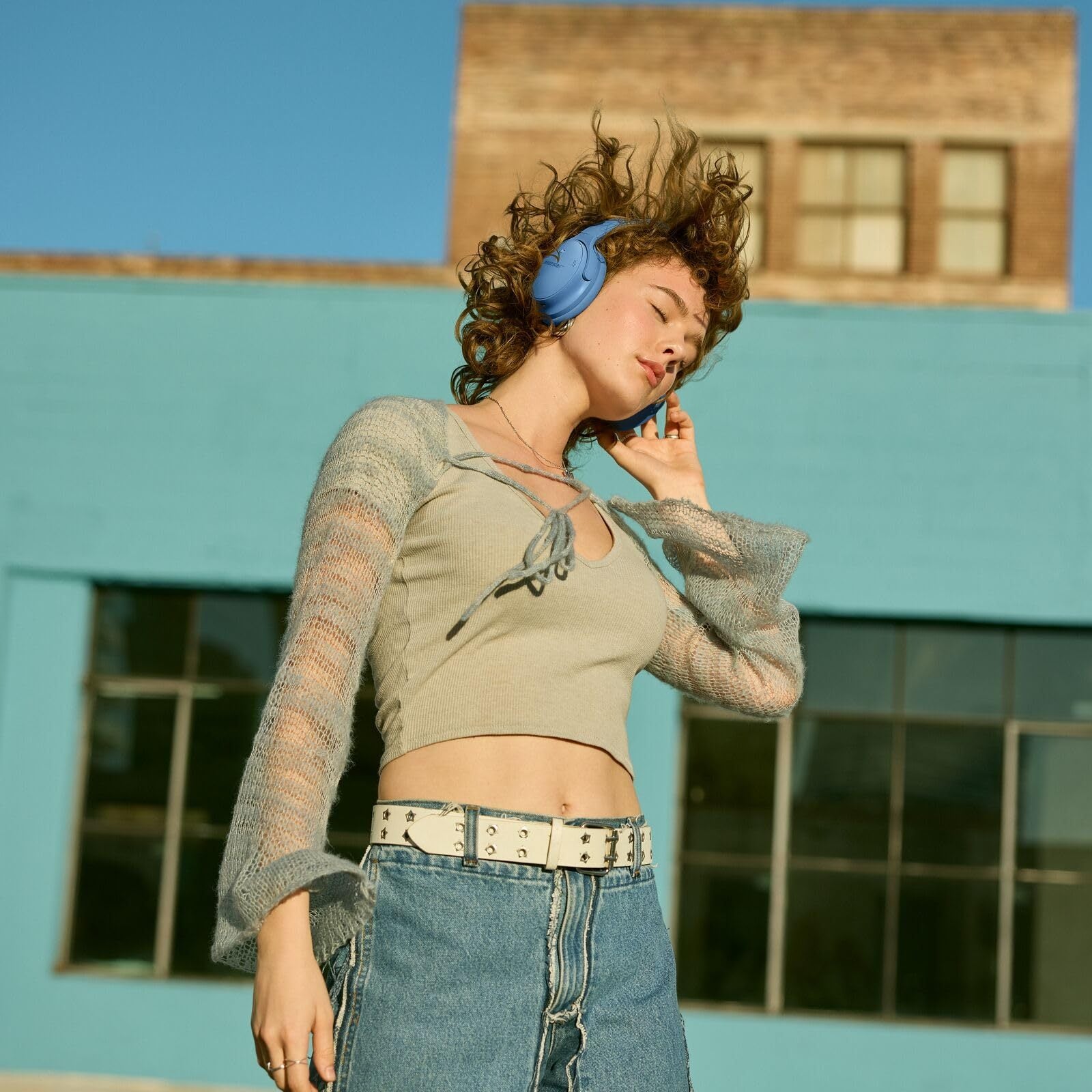 Bose QuietComfort Bluetooth Headphones, Wireless Headphones with Active Over Ear Noise Cancelling and Mic, Deep Bass, Up to 24 Hours of Playtime - Best for Christmas, Perfect Birthday Gift for Women and Men