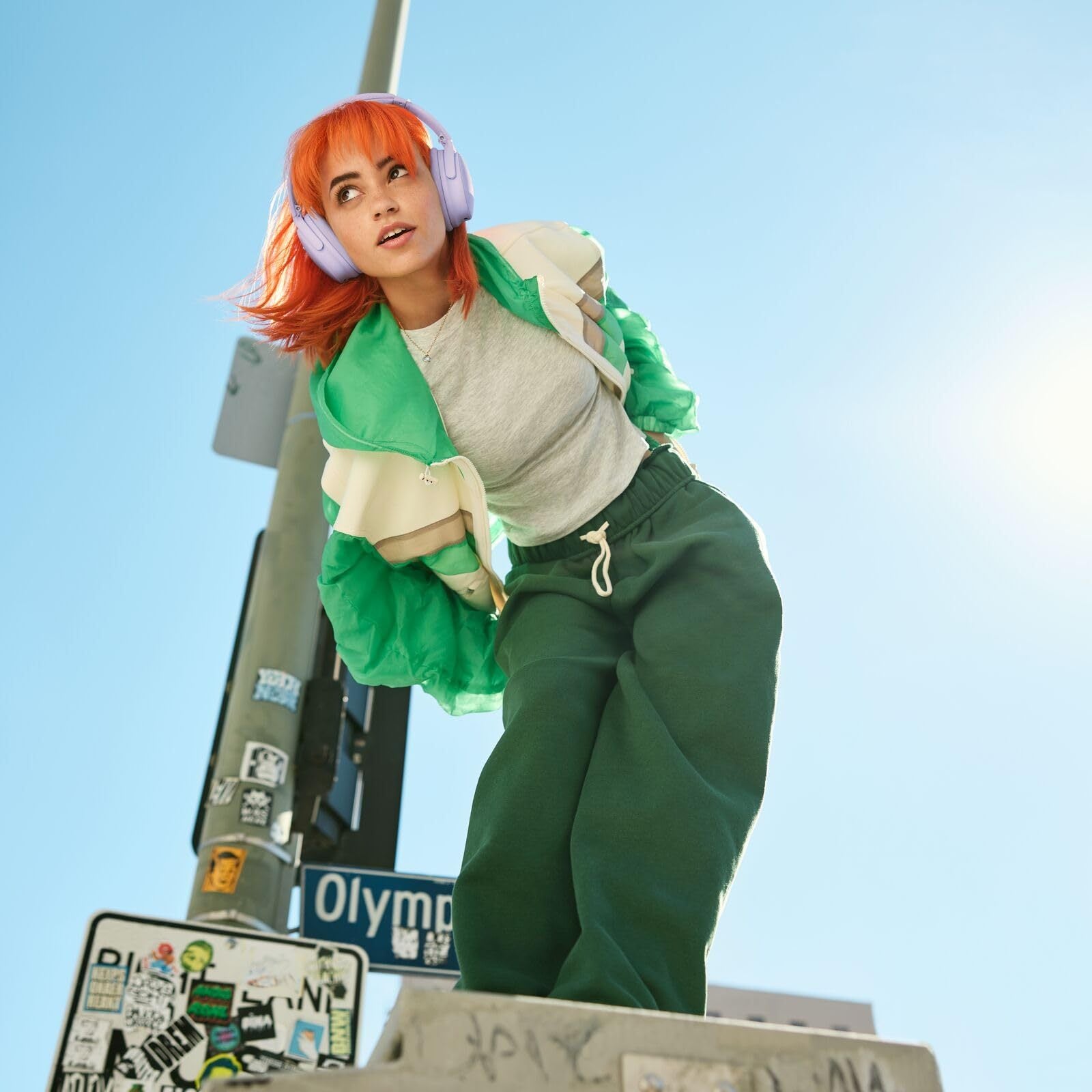 Bose QuietComfort Bluetooth Headphones, Wireless Headphones with Active Over Ear Noise Cancelling and Mic, Deep Bass, Up to 24 Hours of Playtime - Best for Christmas, Perfect Birthday Gift for Women and Men