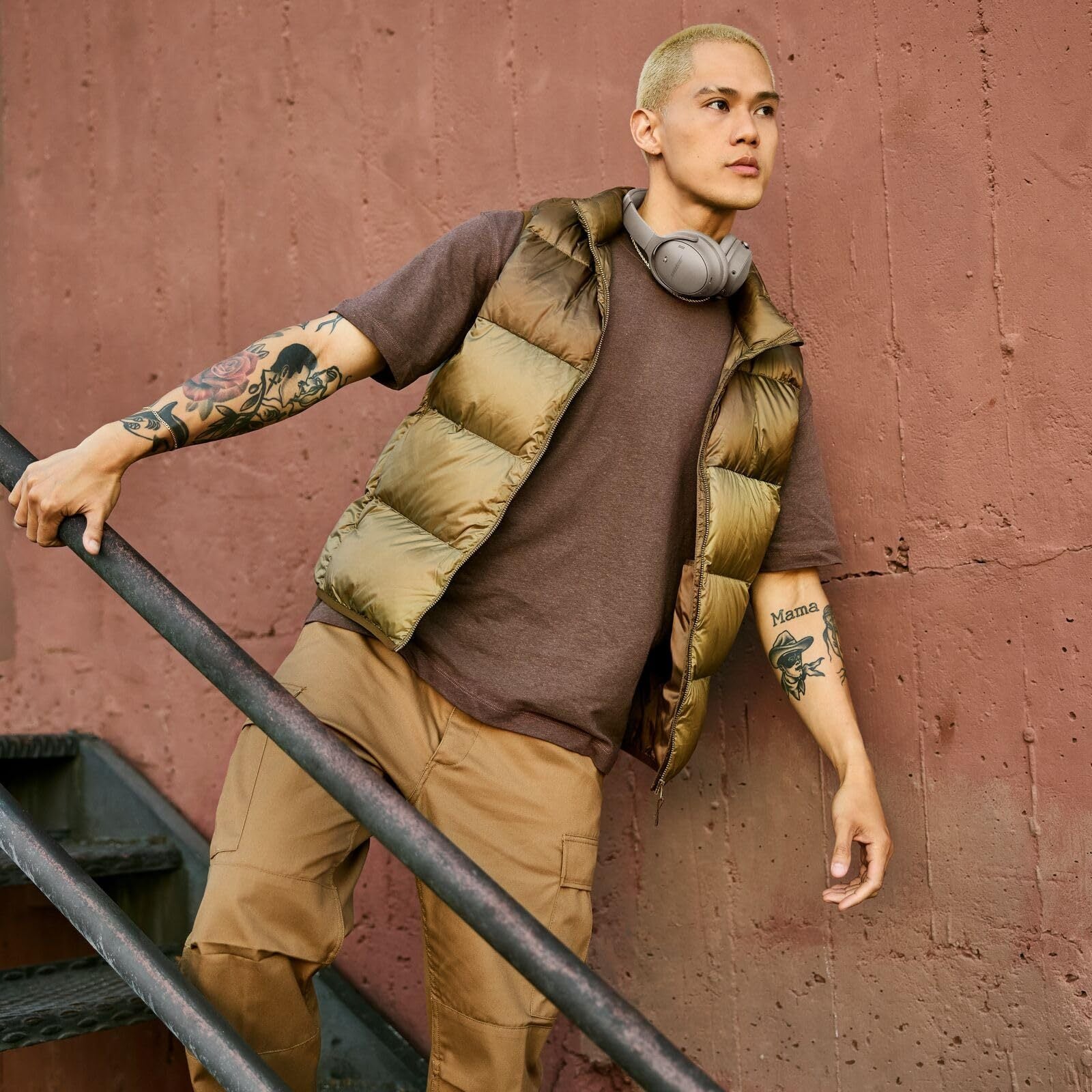 Bose QuietComfort Bluetooth Headphones, Wireless Headphones with Active Over Ear Noise Cancelling and Mic, Deep Bass, Up to 24 Hours of Playtime - Best for Christmas, Perfect Birthday Gift for Women and Men